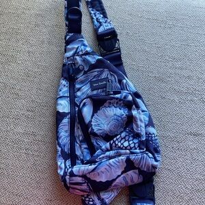Vera Bradley sling bag, blue seashell print